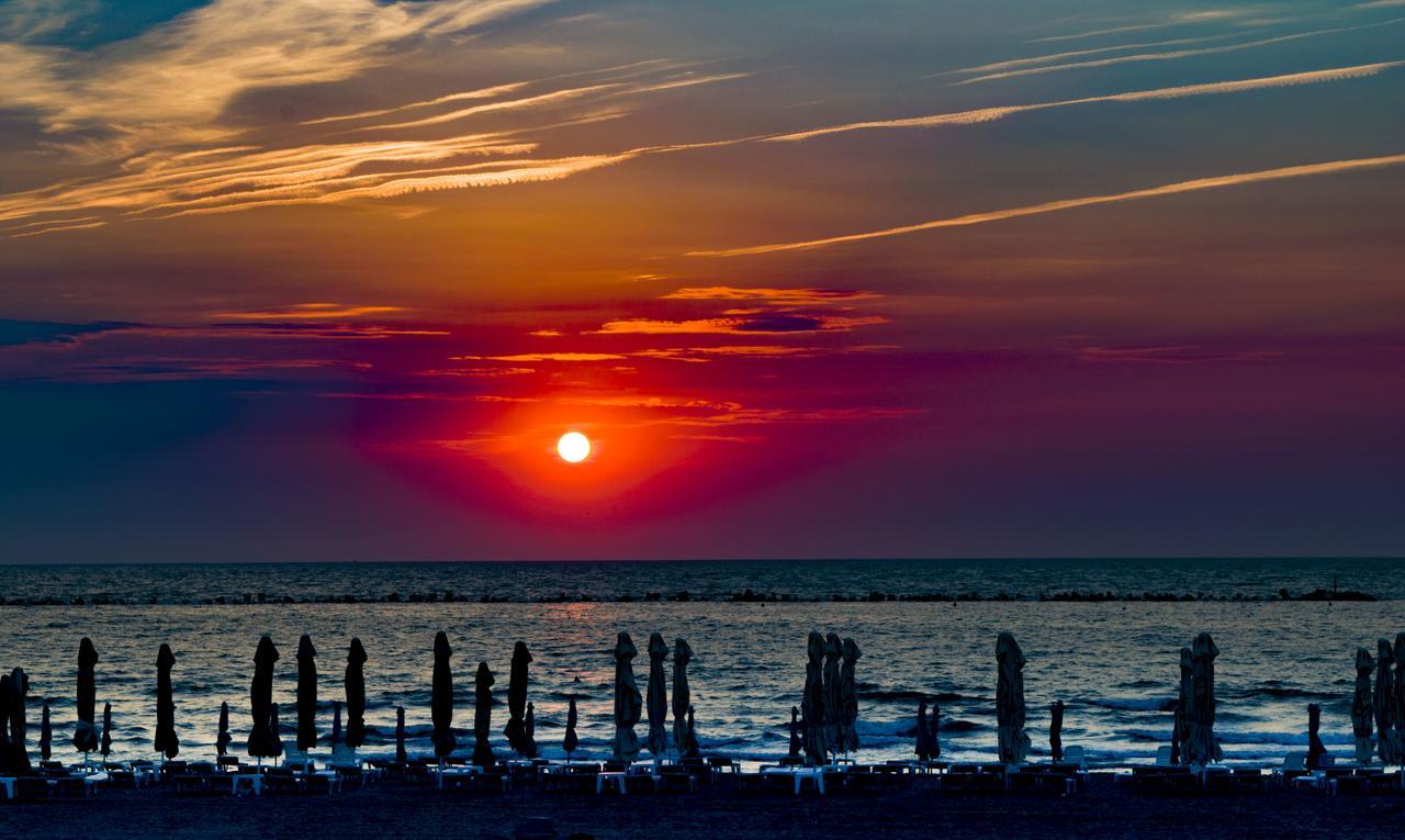 Hotel Solea Beach Mamaia Ngoại thất bức ảnh