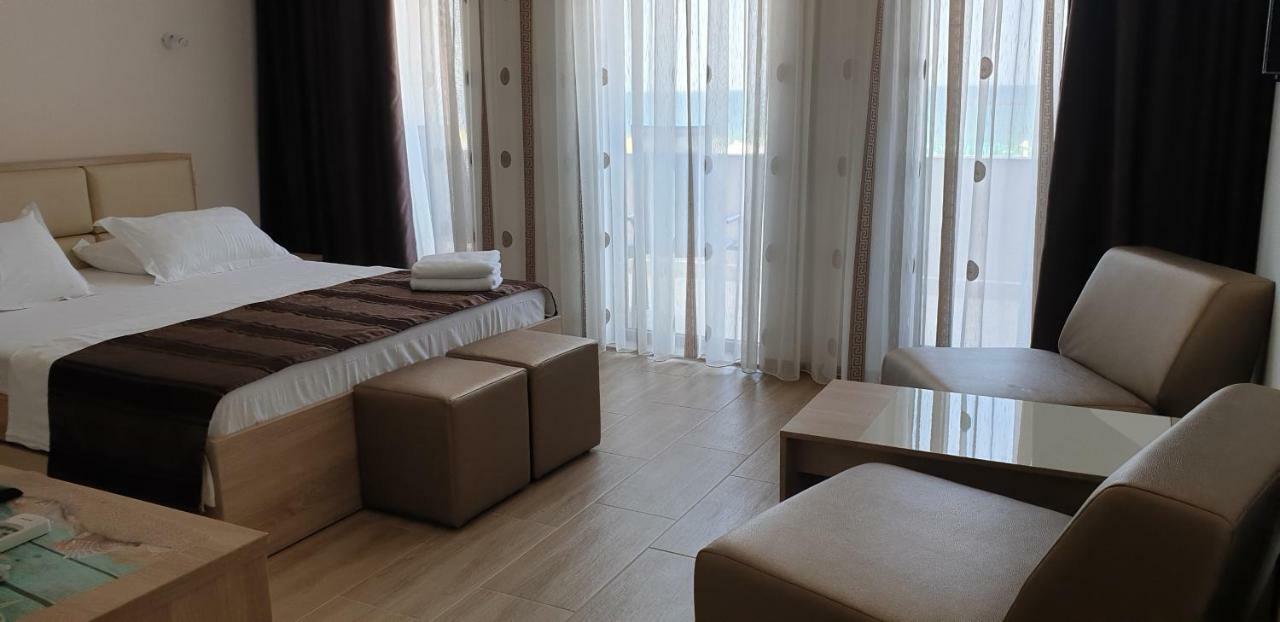 Hotel Solea Beach Mamaia Ngoại thất bức ảnh